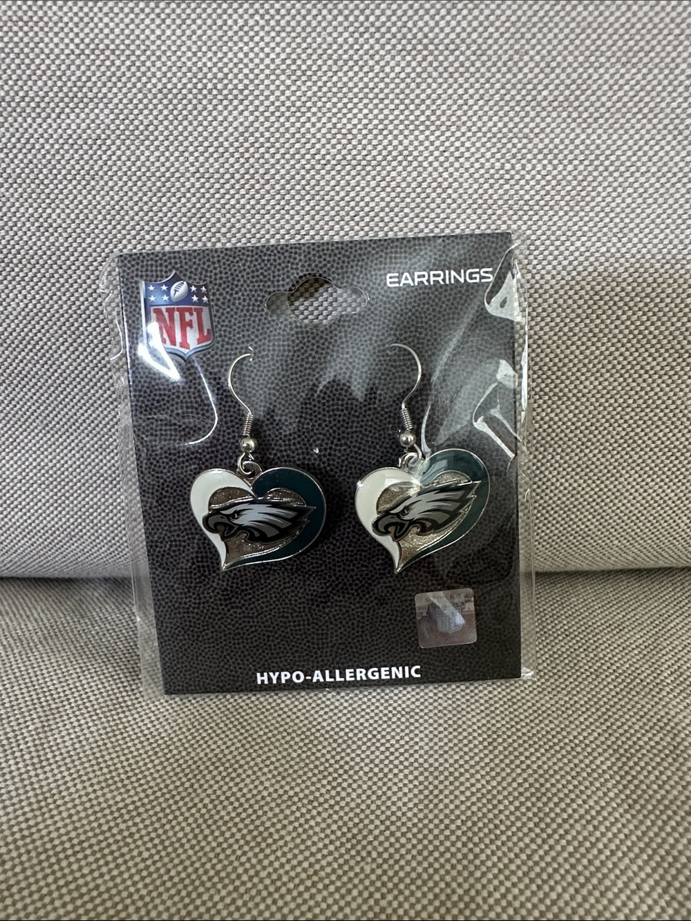 Philadelphia Eagles unopened heart Earrings